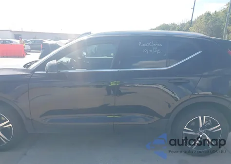 2025 Volvo Xc40 B5 Core Bright Theme from USA, damaged, VIN YV4L12UJXS2557950